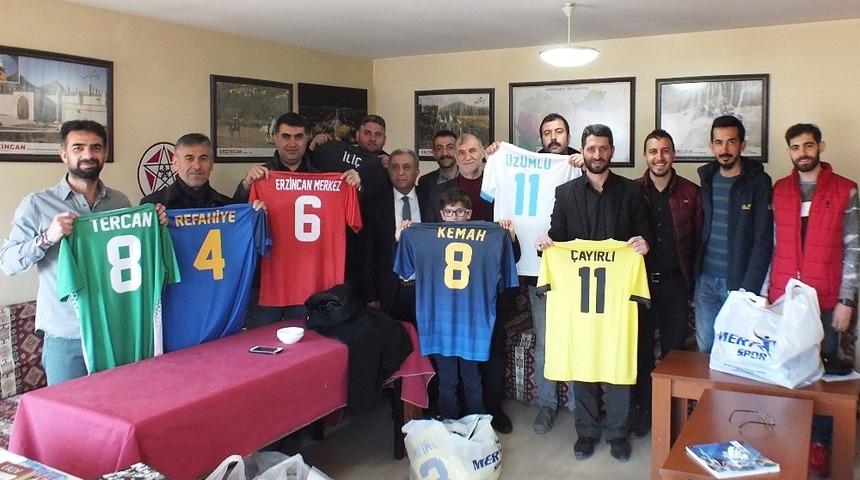 İl&ccedil;eler arası dostluk futbol turnuvası başlıyor