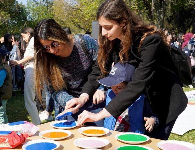 Özel çocuklar Egeli öğrencilerle buluştu