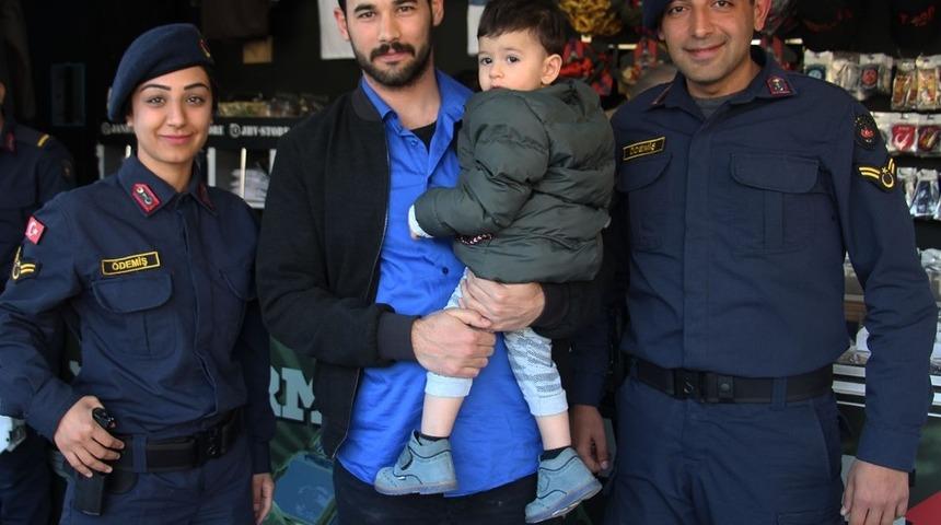 JHV-Store tırı Turgutlu’da ilgi gördü