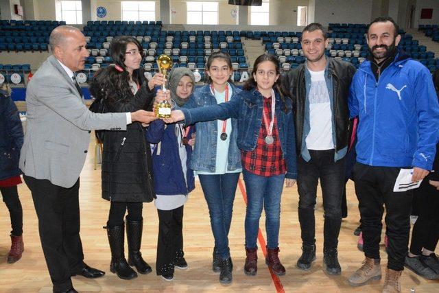 Hakkari’de ‘Satranç Turnuvası İl Birinciliği’ müsabakası