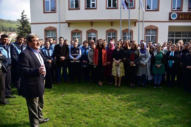 Başkan Can, belediye personeli ile vedalaştı