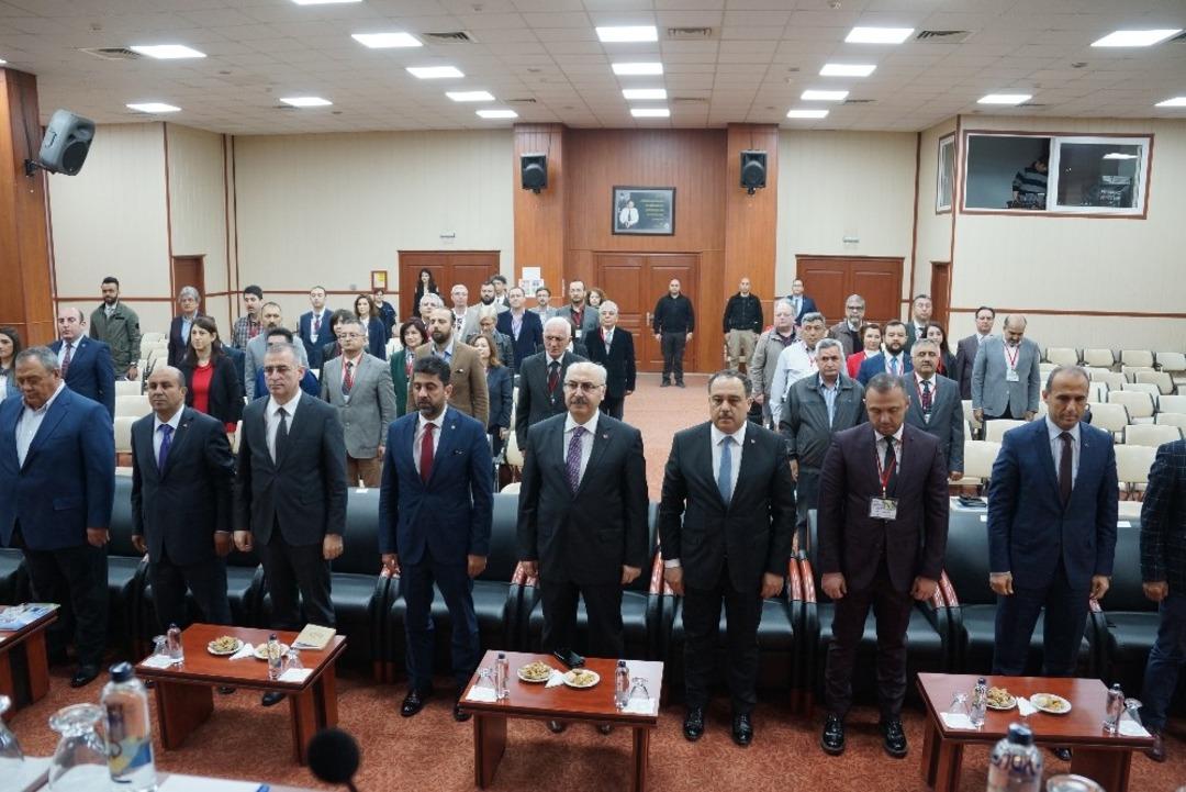 Aydınlı akademisyenler inciri masaya yatırdı