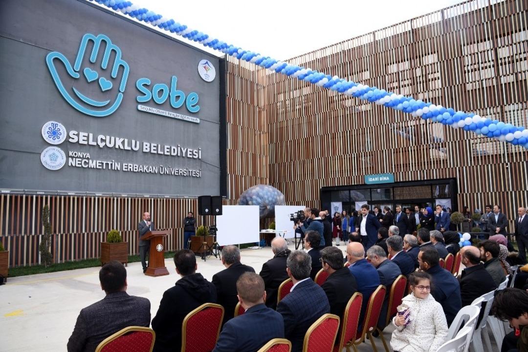 SOBE&rsquo;de otizm g&uuml;n&uuml; etkinliği