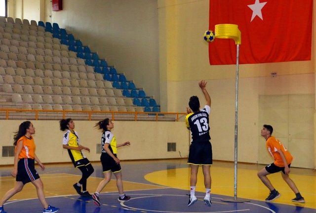 Korfbolda Şehit Ahmet Mehmet Oruç Spor Lisesi şampiyon