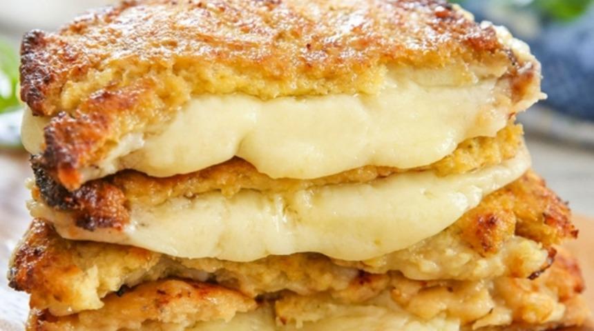 Karnabahar Ekmekli Peynirli Sandviç