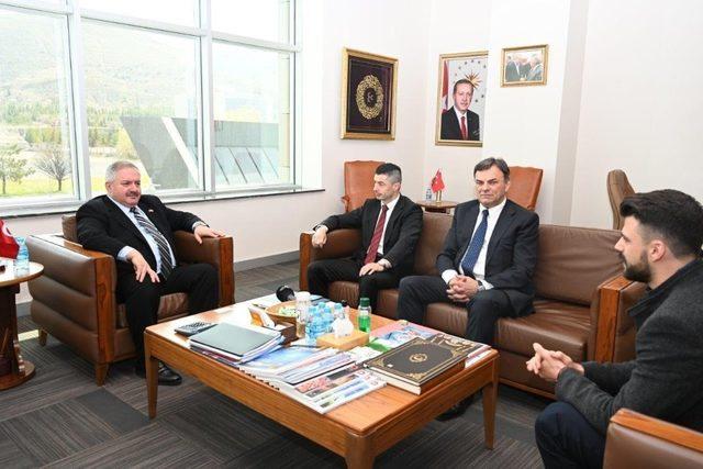 Bosna Hersek Brçko Distrikt Başbakanı Damir Bulçeviç Ve Beraberindeki Heyet Kayseri OSB’yi ziyaret etti