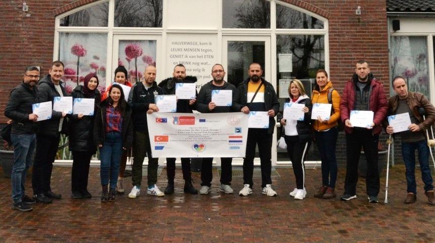 &Ouml;zel eğitim ve uygulama &ouml;ğretmenleri Hollanda&rsquo;da kursa katıldı