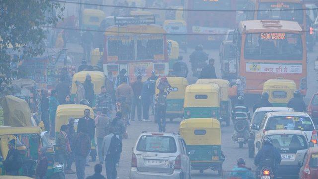 Hindistan hava kirliliğinin günlük yaşamı en çok etkilediği ülkelerden biri.