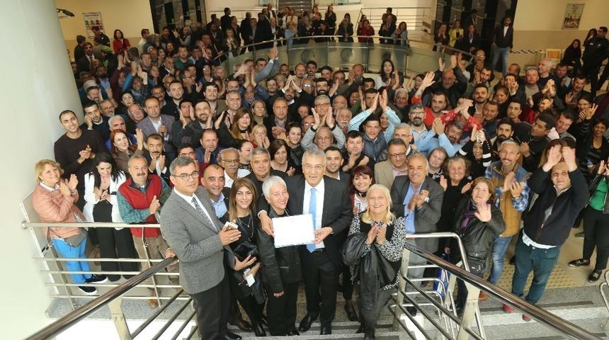 Tarhan mazbatasını aldı