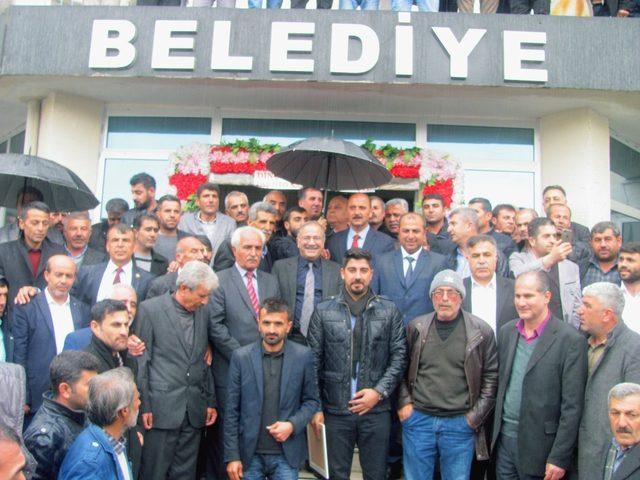 Araban Belediyesinin Yeni Başkanı Hasan Doğru mazbatasını aldı