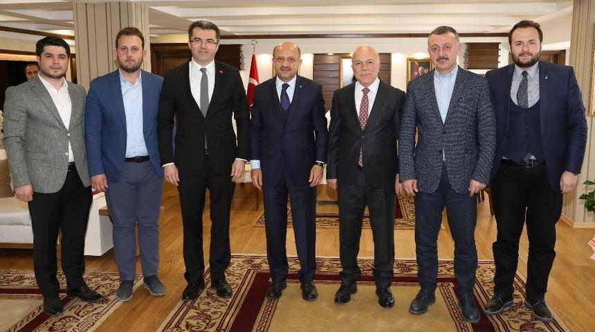 Eski Başbakan Yardımcısı Işık’tan Başkan Sekmen’e hayırlı olsun ziyareti