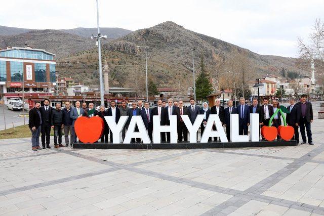 Başkan Öztürk mazbatasını aldı