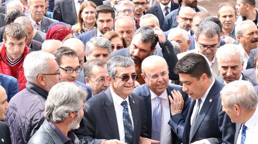 Kırşehir&rsquo;de 25 yıl sonra gelen Belediye Başkanlığı sevinci