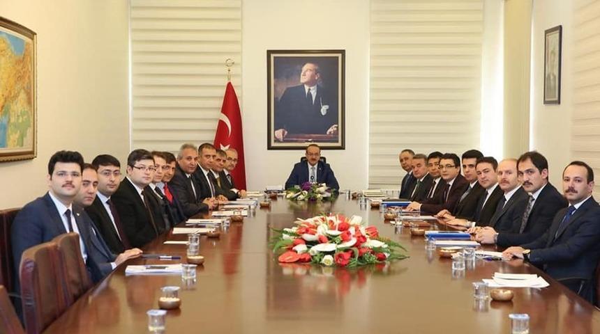 &lsquo;Kaymakamlar Toplantısı&rsquo;nda se&ccedil;imde alınan tedbirlerin &ouml;nemine değinildi