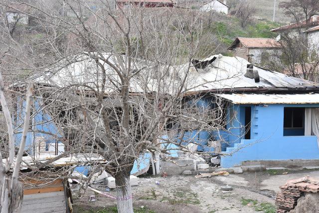 Evde gaz sıkışması patlamaya neden oldu: 1 ölü