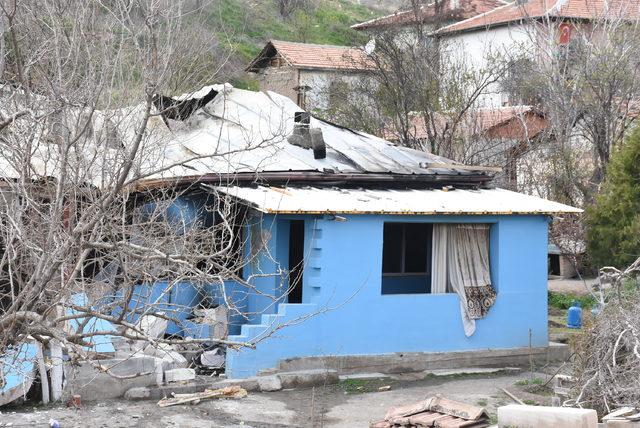 Evde gaz sıkışması patlamaya neden oldu: 1 ölü