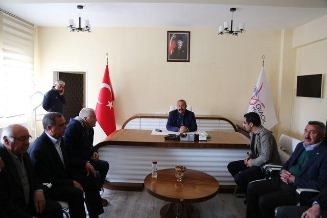 TKP'li Maçoğlu, Ovacık'ta görevini CHP'li Sarıgül'e devretti