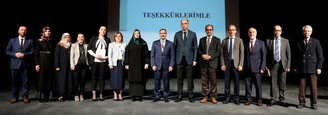 GAÜN’de “hakları ve saygınlığı ile islam’da kadın” konferansı