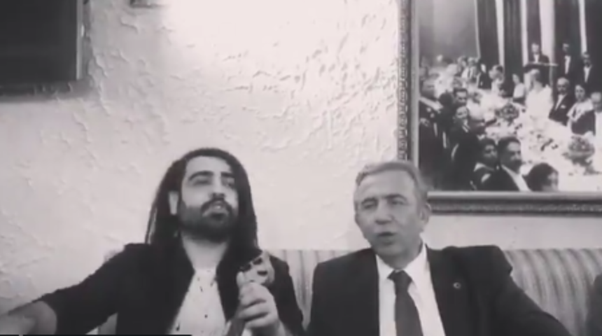 Mansur Yavaş'tan t&uuml;rk&uuml; performansı