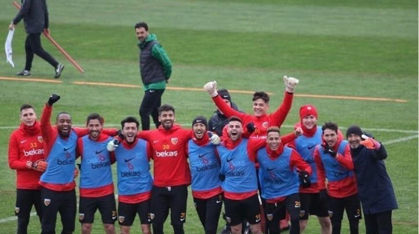 İstikbal Mobilya Kayserispor&rsquo;da y&uuml;zler g&uuml;l&uuml;yor