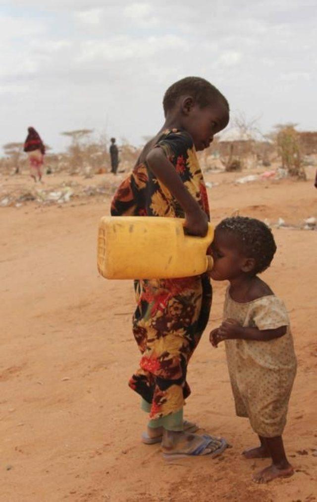 Kardeş Eli Berat Kandili’nde Afrika’nın sahipsiz çocuklarıyla buluşacak