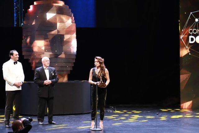 ATAV Başkanı Gül Ege’ye başarı ödülü 1