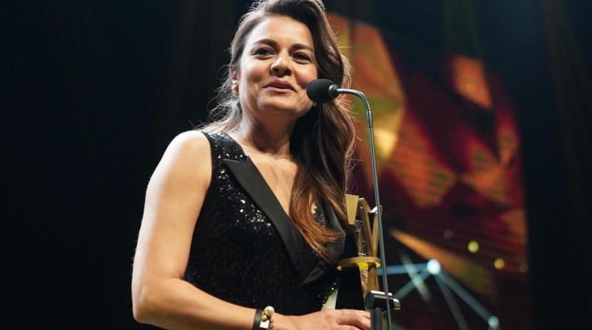 ATAV Başkanı G&uuml;l Ege&rsquo;ye başarı &ouml;d&uuml;l&uuml;