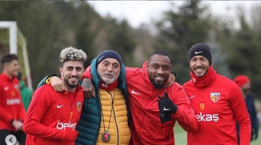 İstikbal Mobilya Kayserispor'da y&uuml;zler g&uuml;l&uuml;yor