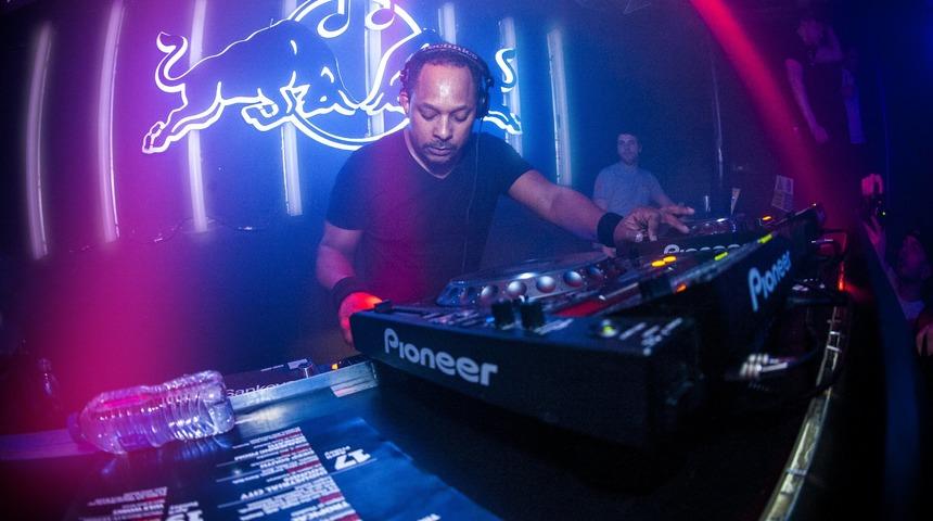 Tekno m&uuml;ziğin efsane ismi Derrick May T&uuml;rkiye&rsquo;ye geliyor