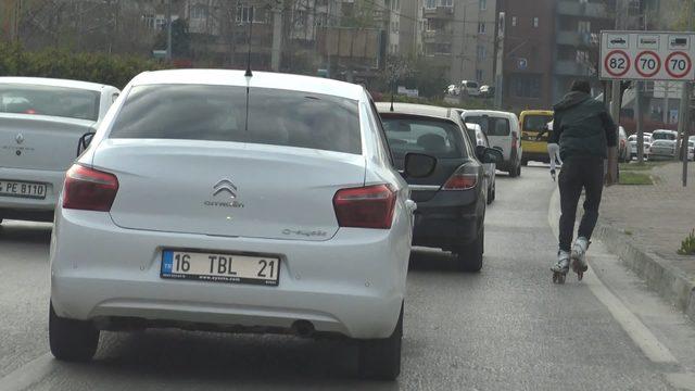 Patenli gençlerin trafikte tehlikeli yolculuğu