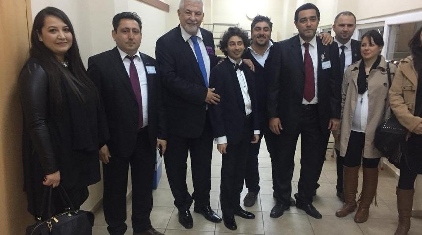 Otizmli Caner Serin’den piyano resitali