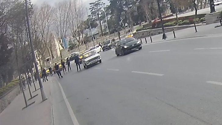 Dolmabahçe'de patenli gençlerin tehlikeli oyunu G2