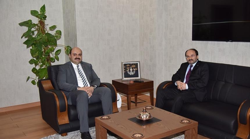 Rektör Prof.Dr. Çakmak’tan Başkan Orhan’a hayırlı olsun ziyareti