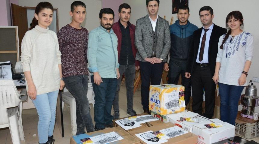 Reng-i Hakkari&rsquo;nin kitap kampanyası s&uuml;r&uuml;yor