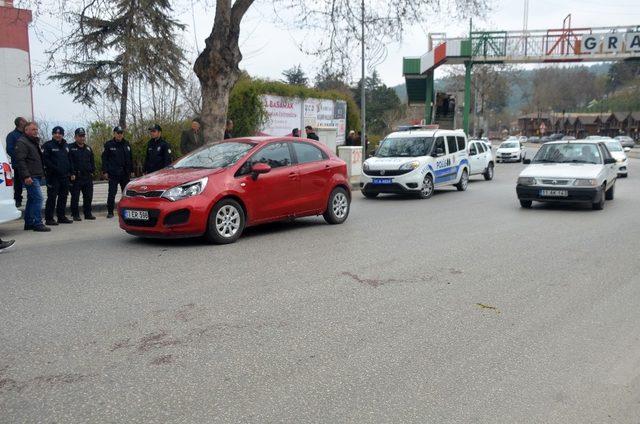 Bilecik’te otomobilin çarptığı yaya yaralandı