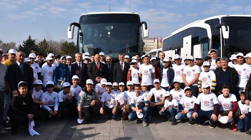 &Ouml;ğrenciler ilk defa İstanbul&rsquo;a gittiler