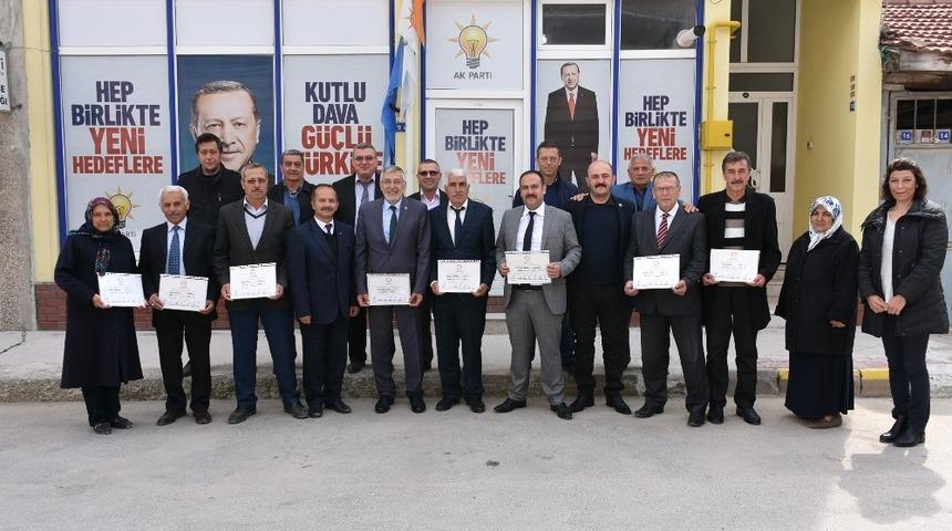 İnönü Belediye Meclis üyeleri mazbatalarını aldı