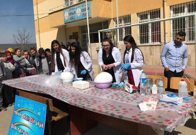 “Madem Geldin Dünyaya Uzak Kalma Kimyaya” Projesi Tüm Hızıyla Devam Ediyor