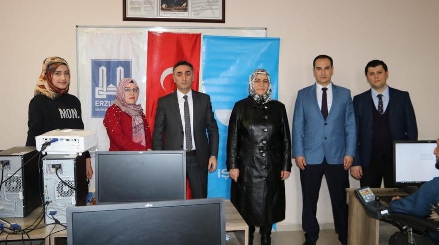 Erzurum İŞKUR&rsquo;dan engellilere y&ouml;nelik Bilgisayar İşletmenliği kursu