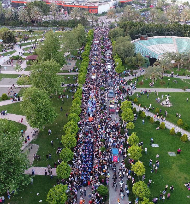 Binlerce kişi Adana'ya gidiyor! Portakal Çiçeği Karnavalı kentte adım atacak  yer bırakmadı G3