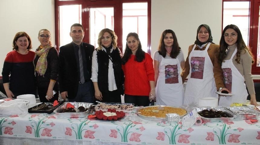GA&Uuml;N Hastanesi&rsquo;nde l&ouml;semili &ccedil;ocuklar i&ccedil;in kermes