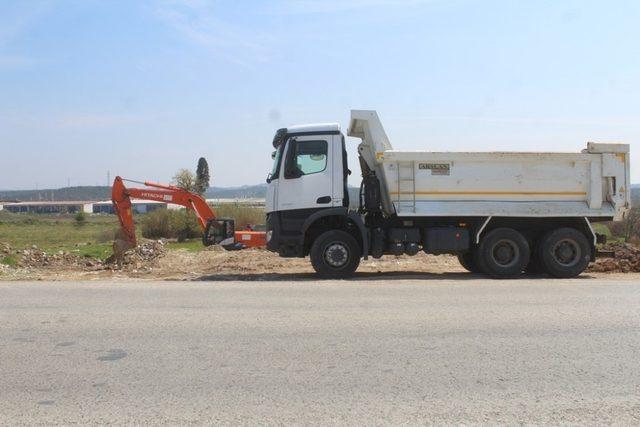 Mesut Ergin mazbatayı almadan temizlik çalışmalarına başladı