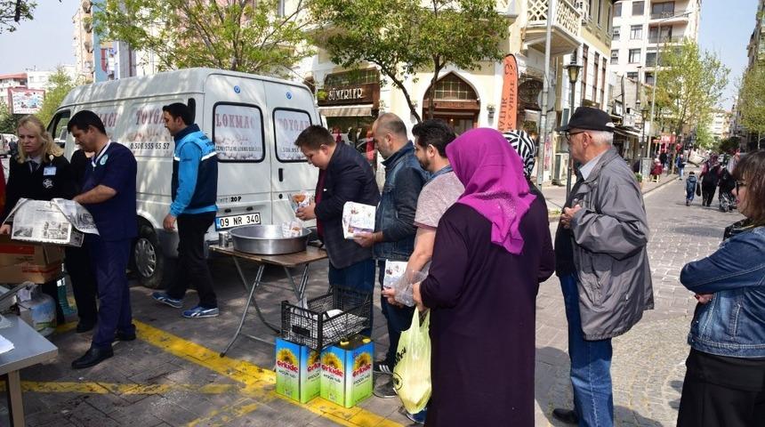 Alparslan T&uuml;rkeş Manisa&rsquo;da anıldı