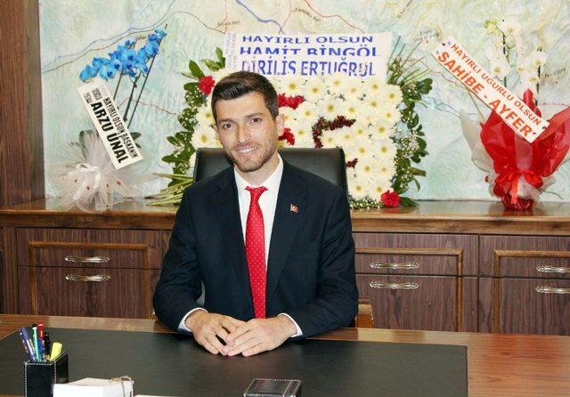 Devir teslim t&ouml;reninde vekil g&ouml;z yaşlarına hakim olamadı 3