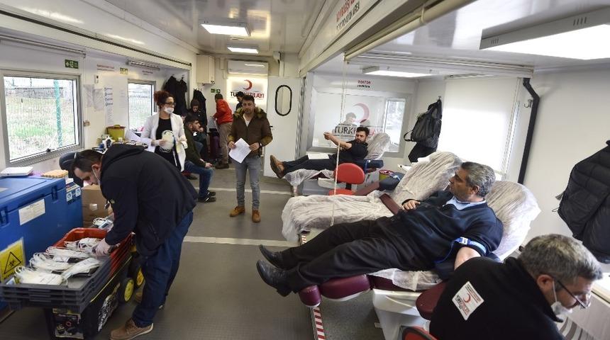 Ahlatlılardan kan bağışına y&uuml;ksek katılım