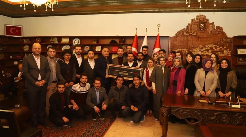 T&Uuml;GVA&rsquo;dan Başkan Arı&rsquo;ya hayırlı olsun ziyareti