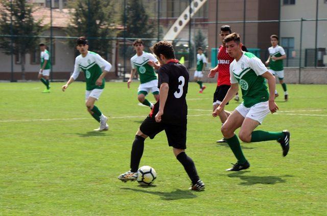 U17 Türkiye Şampiyonası grup maçları Nevşehir’de başladı
