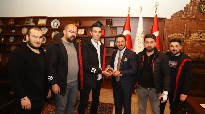 Meterisliler Taraftarlar Derneği, Arı&rsquo;yı ziyaret etti