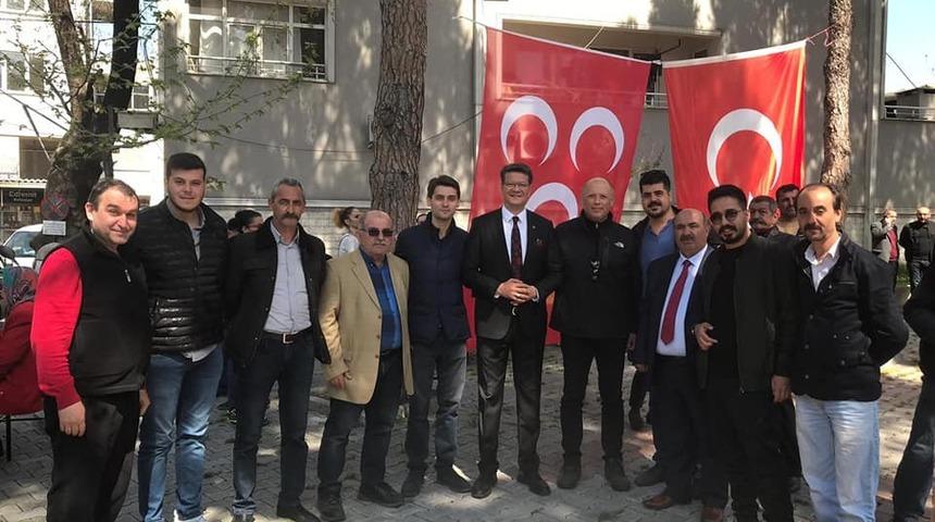 Alparslan T&uuml;rkeş Edremit&rsquo;te anıldı