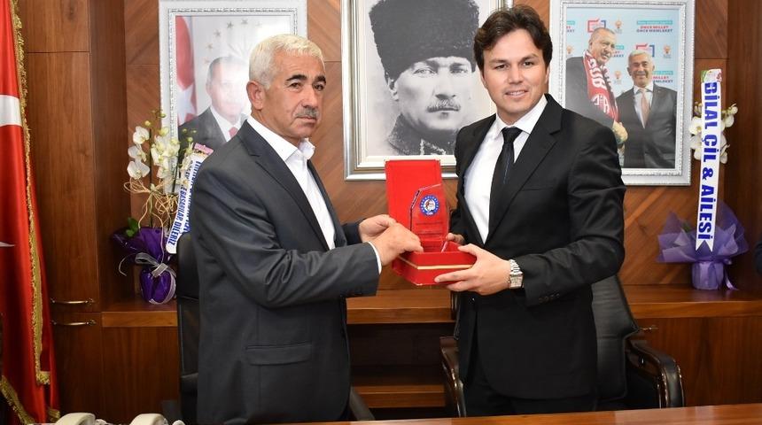 Demre Belediye Başkanı Okan Kocakaya görevine başladı